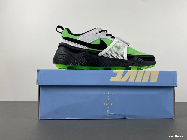 Jaxx Field Zoom 2 DailyWear HQ3061-104 Nike SP 0819
